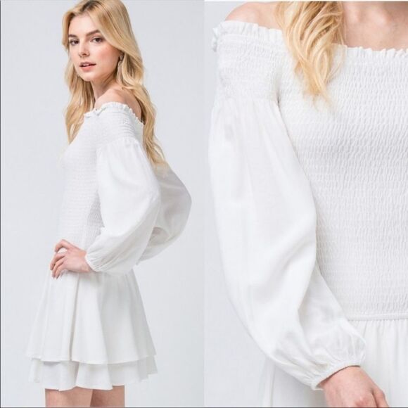 NWT Entro Dress Size Small Smocked White Long Sleeve Off Shoulder Tiered Skirt - Picture 3 of 8